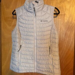 Columbia Women's Light Gray Quilted Vest